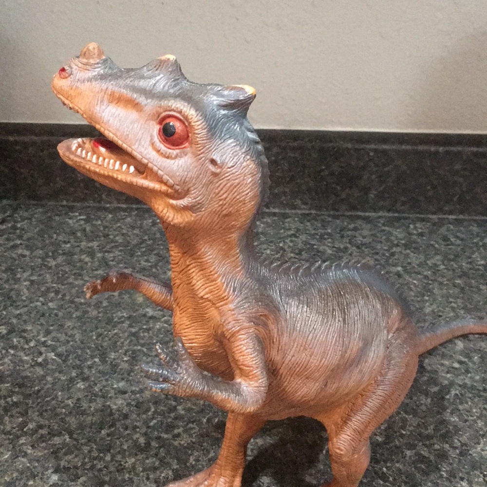 Ceratosaurus Dinosaur Toy - Picture 3 of 5
